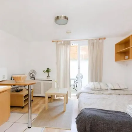 Flat In Centre Apartman
